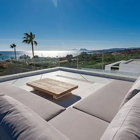 Villa Luxurious Moga Overlooking The Sea And Gibraltar *