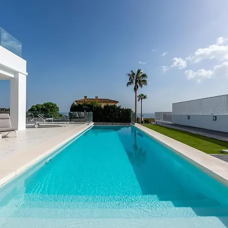 Villa Luxurious Moga Overlooking The Sea And Gibraltar *