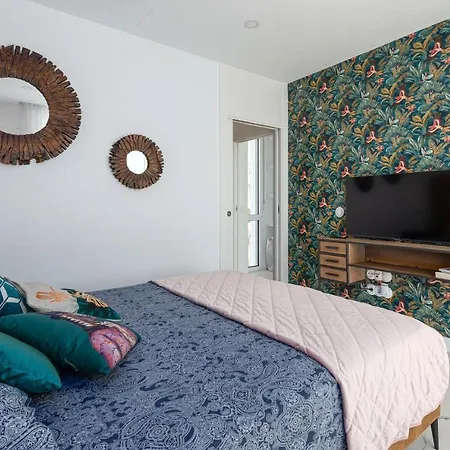 Luxurious Moga Overlooking The Sea And Gibraltar