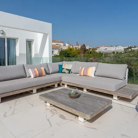 Luxurious Moga Overlooking The Sea And Gibraltar * San Roque (Andalucia)
