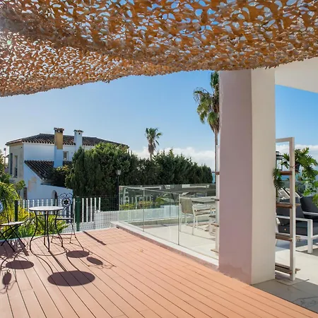 Luxurious Moga Overlooking The Sea And Gibraltar *