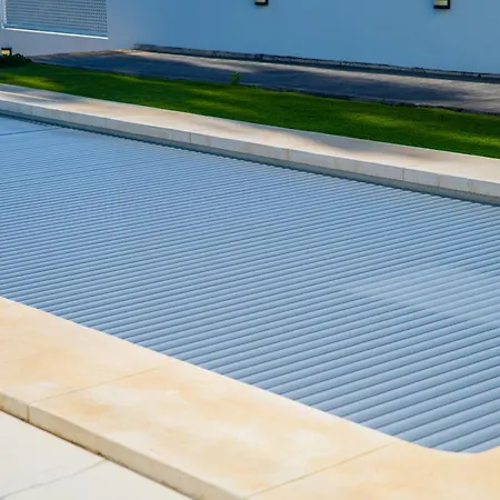 Luxurious Moga Overlooking The Sea And Gibraltar *